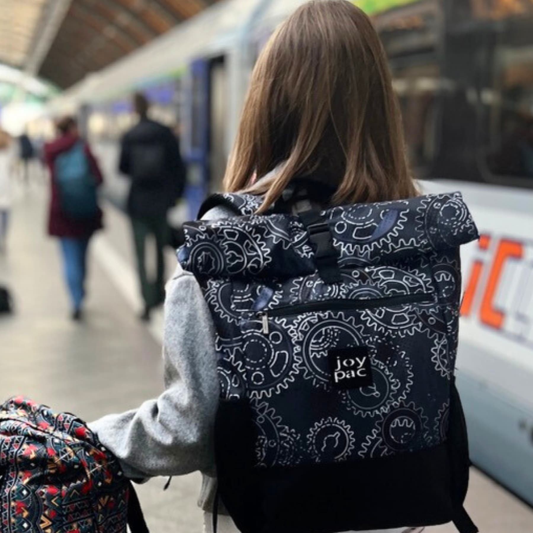 Plecak roll top wielofunkcyjny na laptopa JOYPAC Rollbag grafitowy