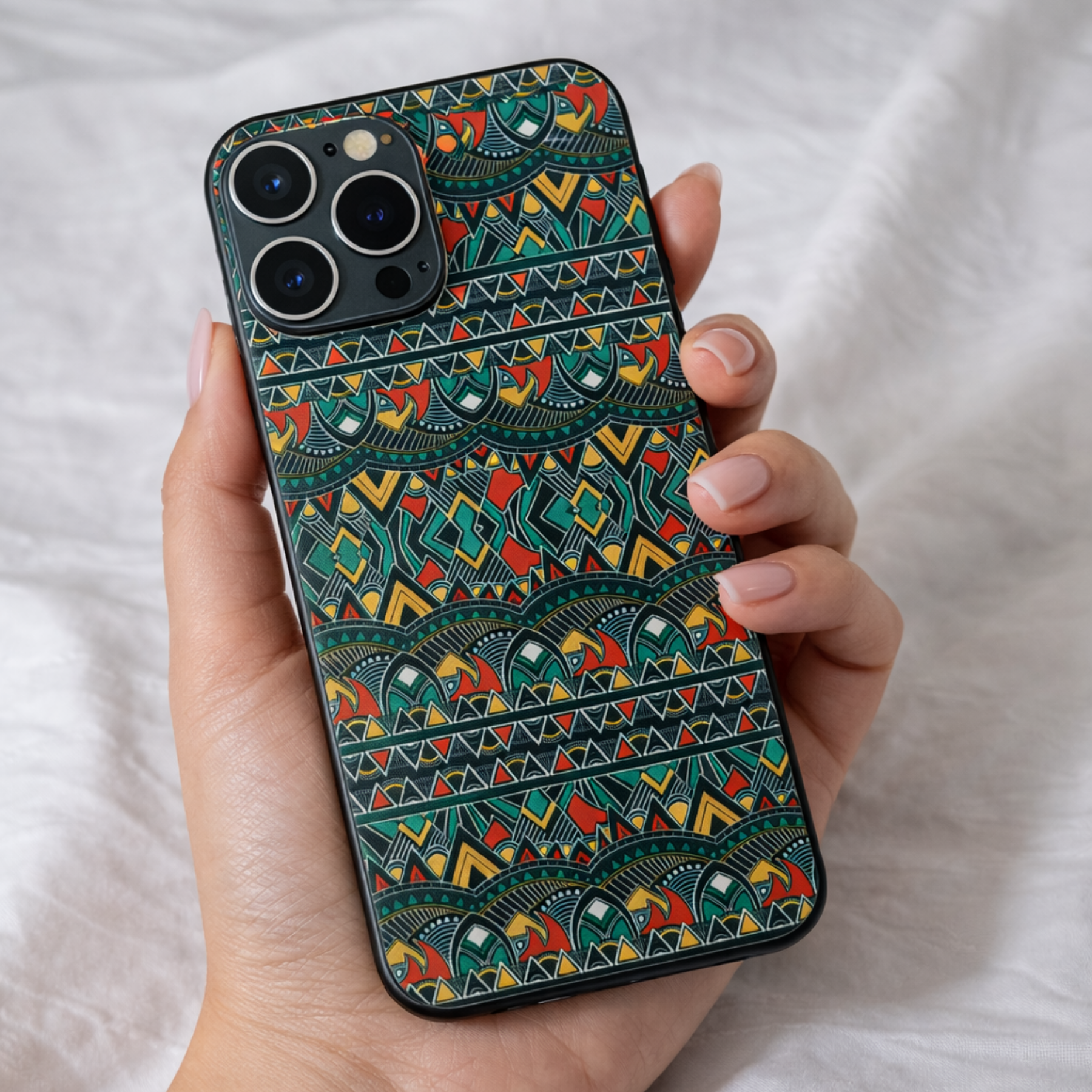 Etui iPhone 14 Pro JOYPAC TPU, zielone w etnicznym wzorze