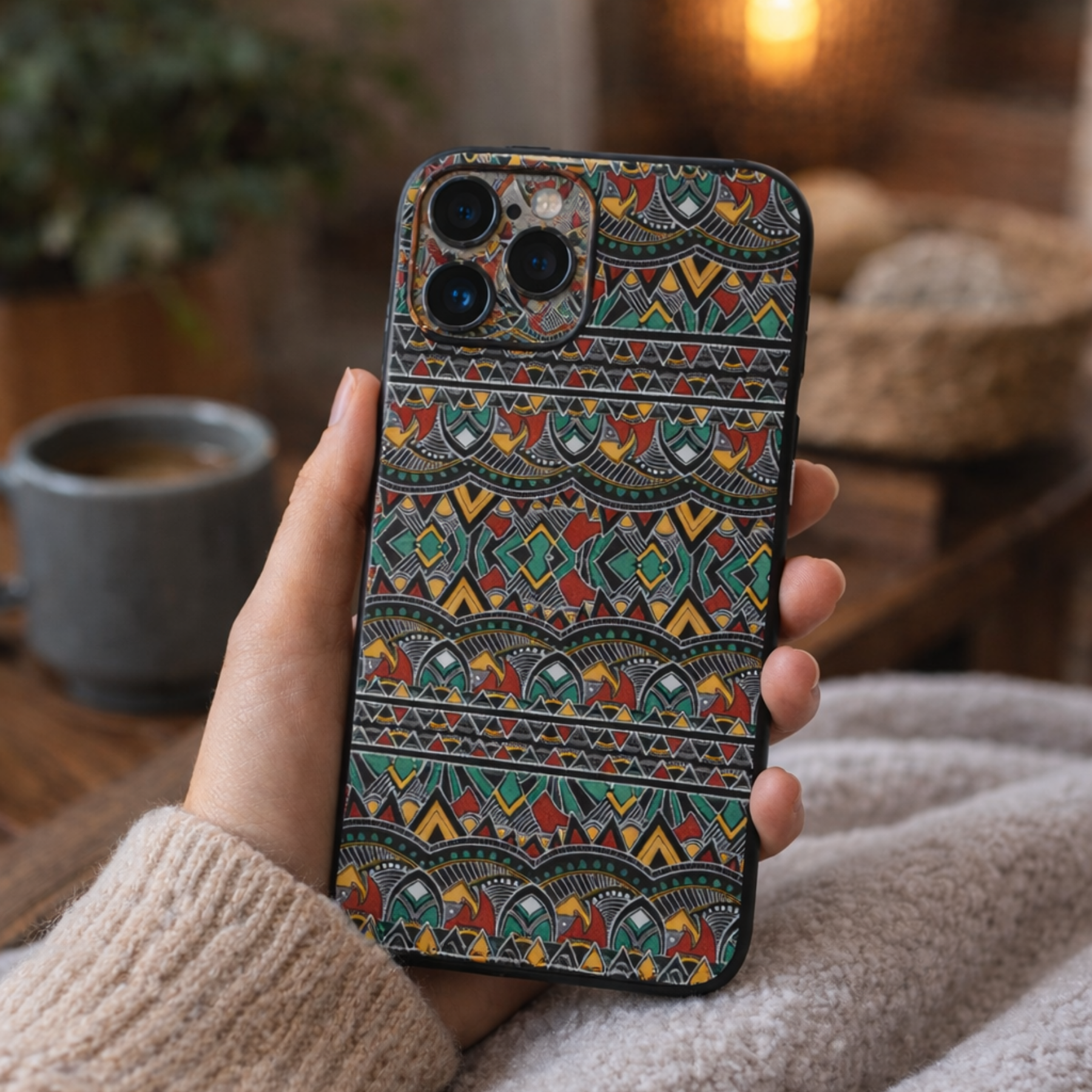 Etui iPhone 13 Pro Max JOYPAC, TPU zielone w etnicznym wzorze