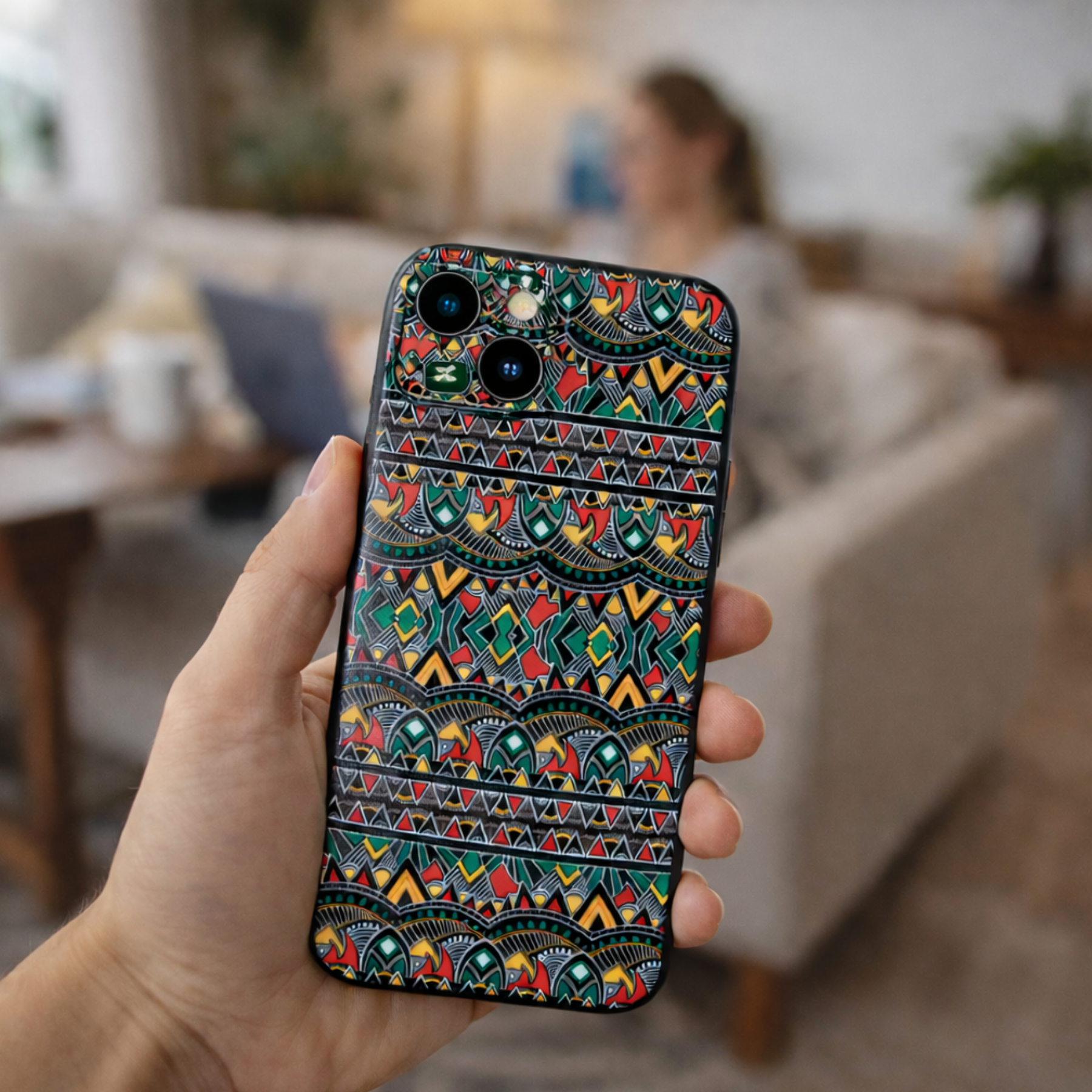 Etui iPhone 13 JOYPAC , TPU zielone w etnicznym wzorze